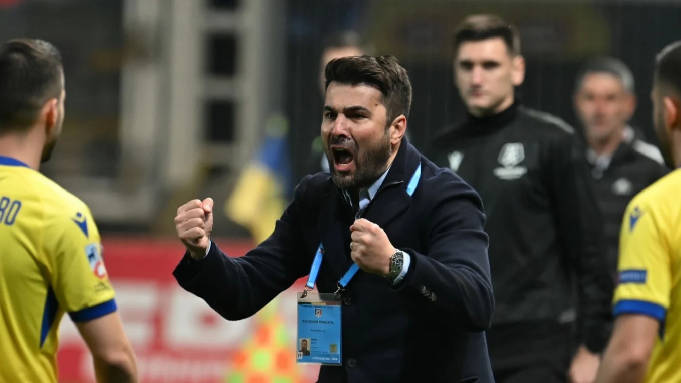„A venit cu arfe, cu Mercedes, noi, săracii, aveam Dacia cu două carburatoare”. Adrian Mutu, luat la ochi în București