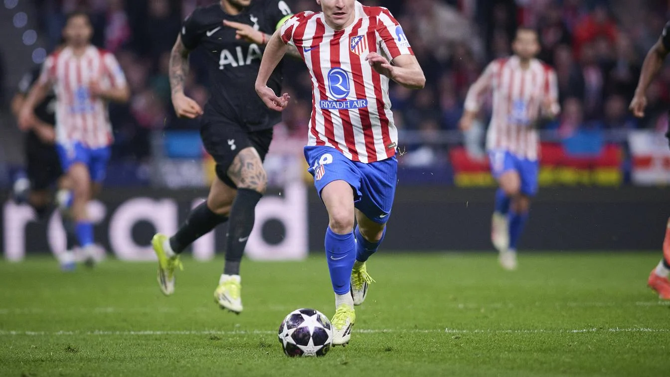 Barcelona refuza licitatia cu Real Madrid pentru Julian Alvarez. Oferta rămâne la 100 milioane euro