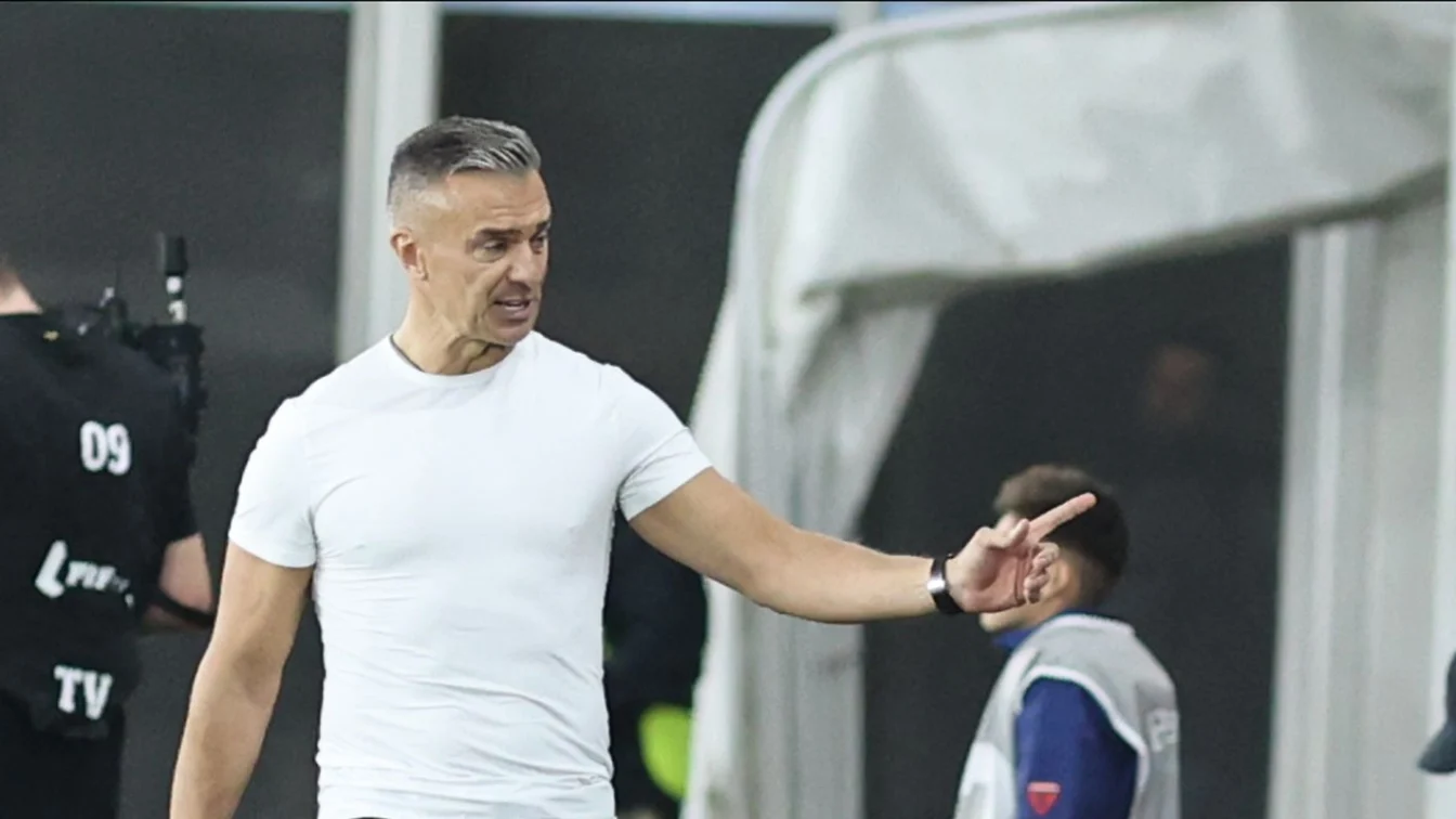 Daniel Pancu da afara 6 jucatori de la Rapid. Antrenorul readuce 3 tineri din imprumut