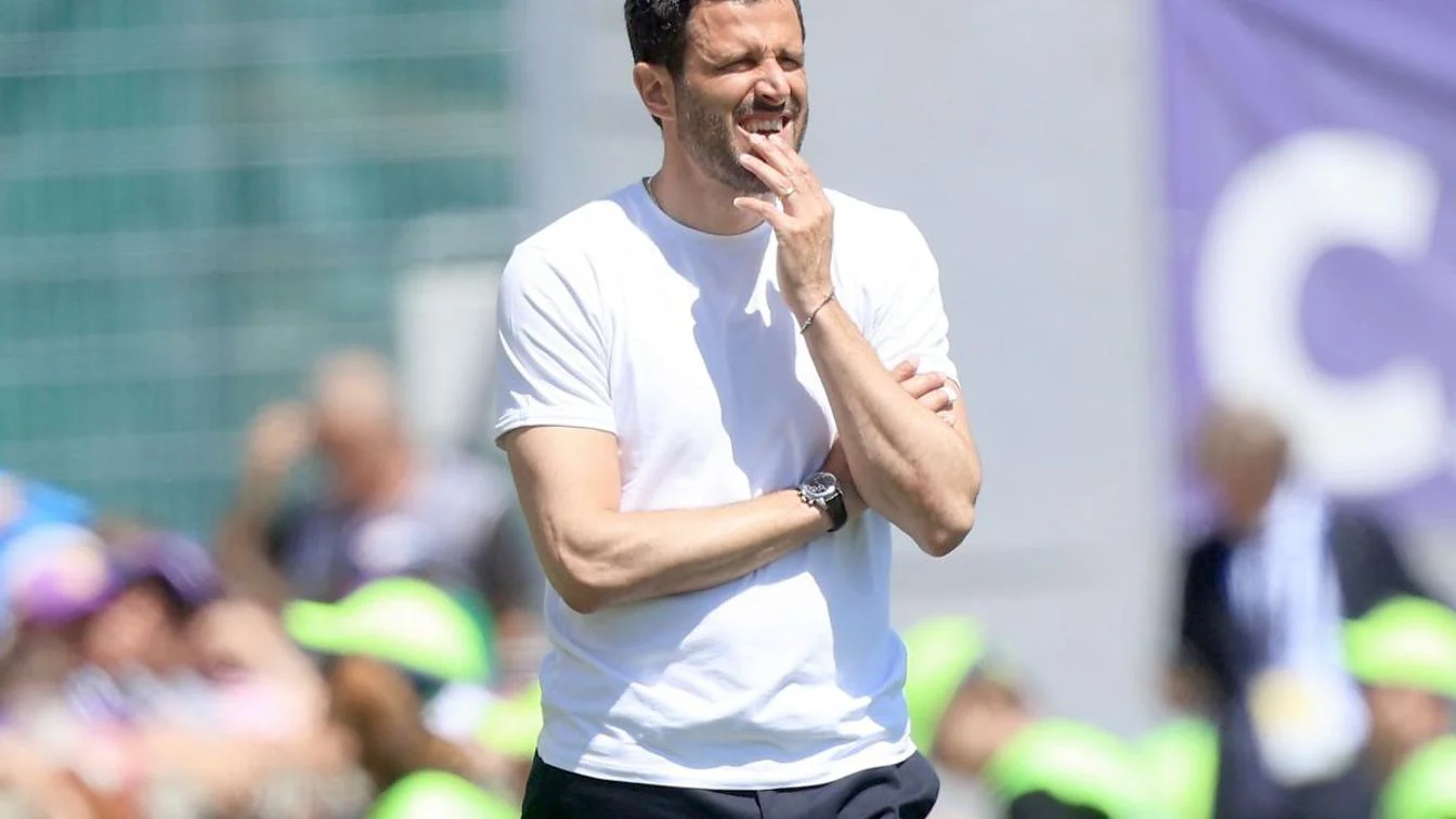 Fiorentina il numeste pe Fabio Grosso antrenor principal. Contract semnat până în 2028