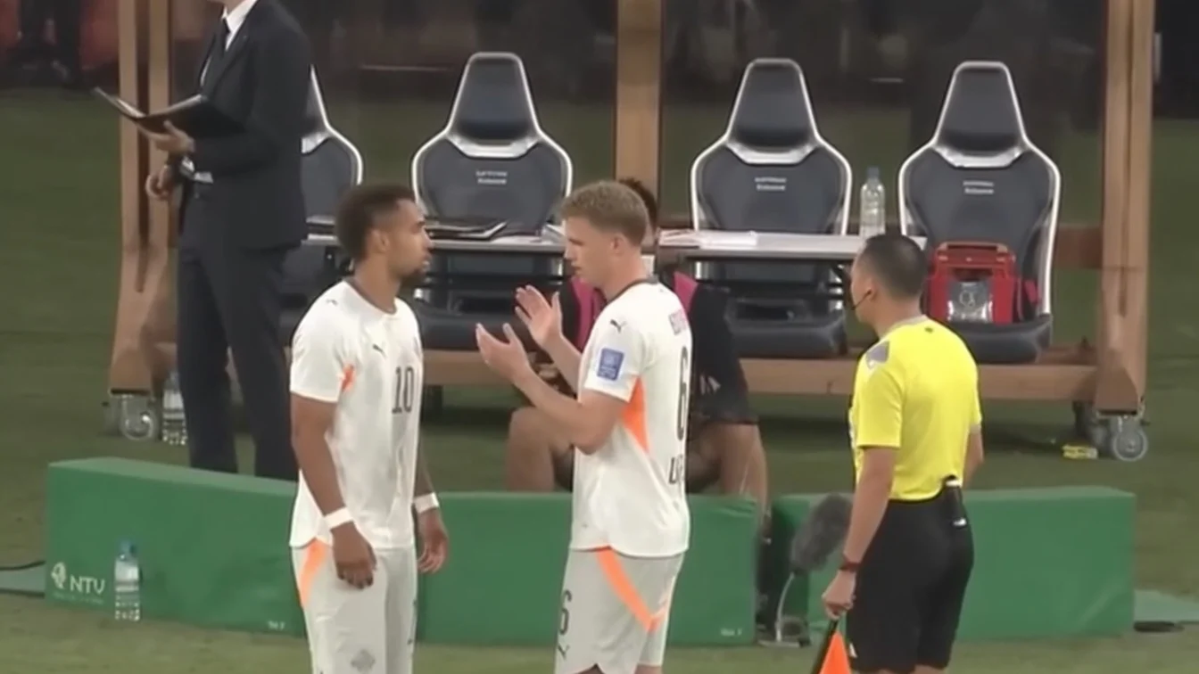 Japonia. Islanda 1-0. O noua regula FIFA decide meciul în minutul 87 dupa o schimbare intarziata