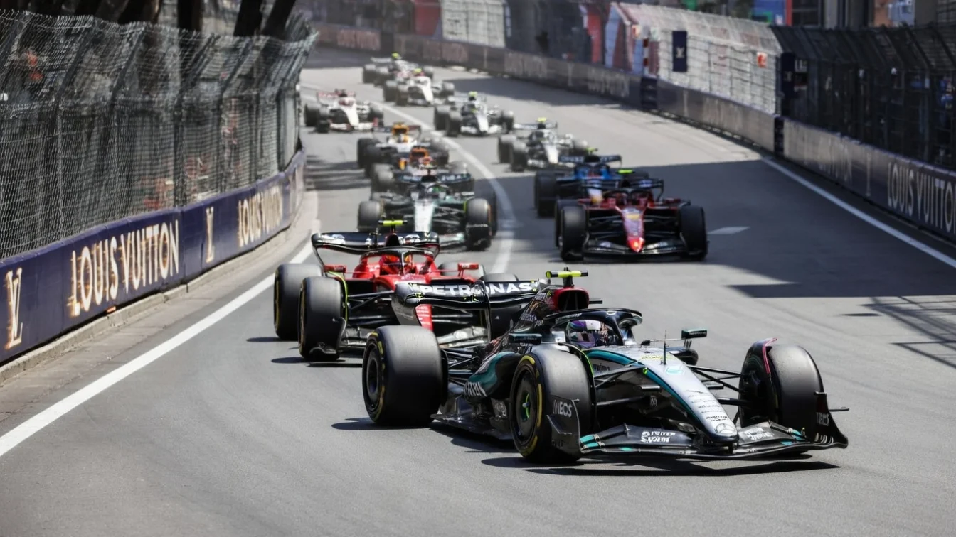 Kimi Antonelli domina Marele Premiu din Monaco. Max Verstappen abandoneaza în turul 2