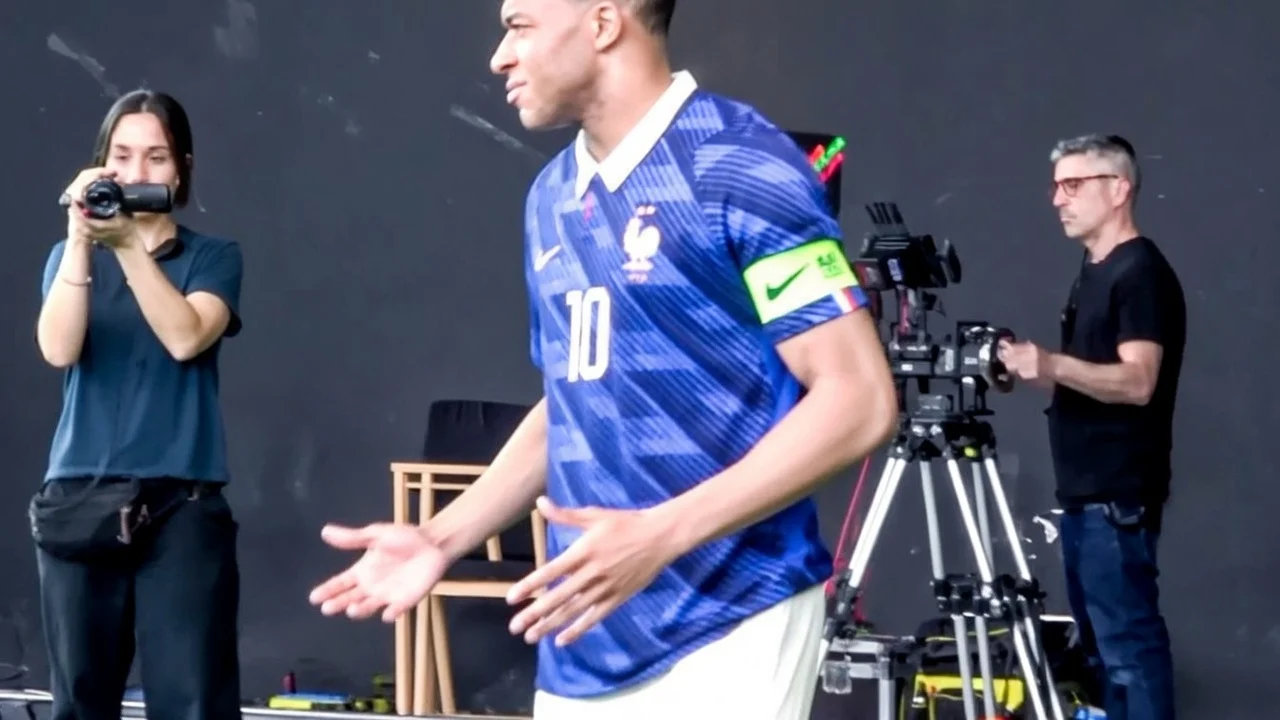 Kylian Mbappe în conflict cu Federatia Franceza pentru o reclama la pariuri. Miza primelor